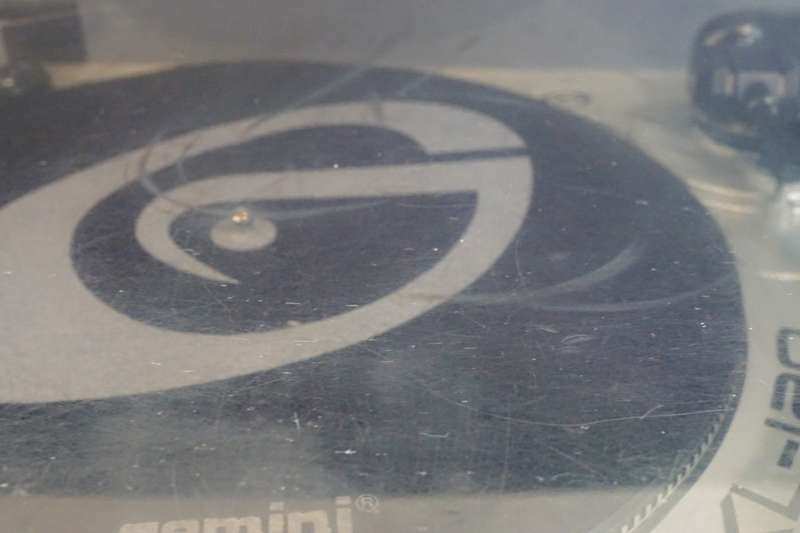 Gemini XL120 Belt Drive Turntable with Dustcover **Great Condition**