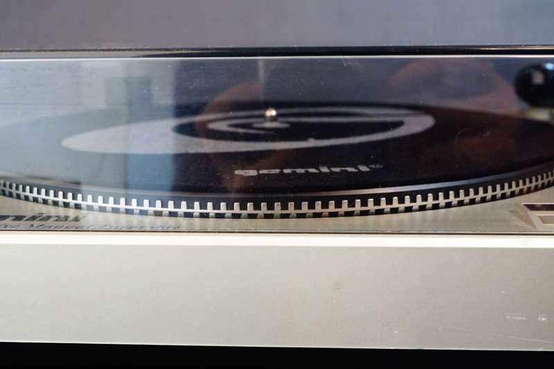 Gemini XL120 Belt Drive Turntable with Dustcover **Great Condition**