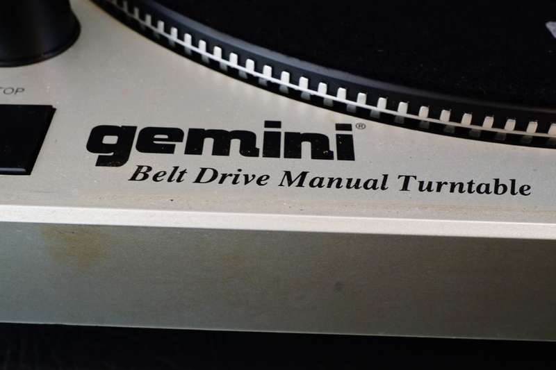 Gemini XL120 Belt Drive Turntable with Dustcover **Great Condition**