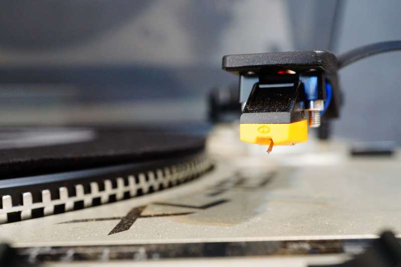Gemini XL120 Belt Drive Turntable with Dustcover **Great Condition**