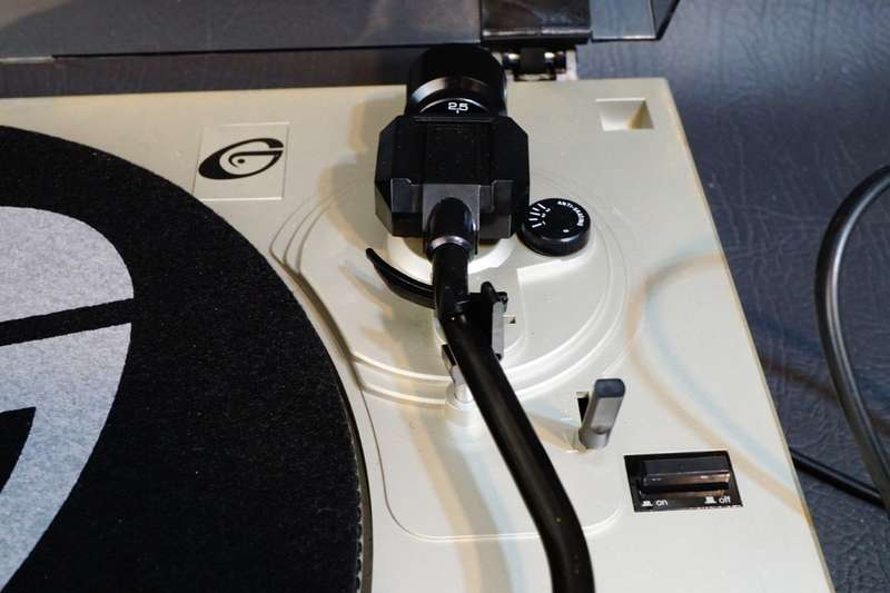 Gemini XL120 Belt Drive Turntable with Dustcover **Great Condition**