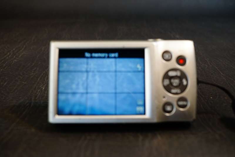 Canon IXUS 185 Compact Digital Camera 20MP 8X Optical Zoom **Great Condition**