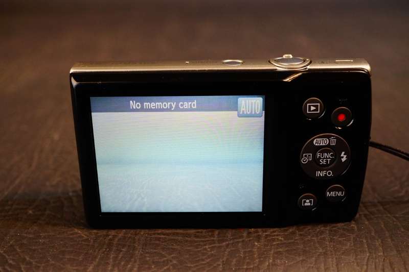 Canon IXUS 185 Compact Digital Camera 20MP 8X Optical Zoom