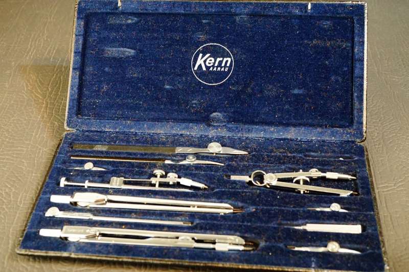 Vintage Kern Aarau Swiss High Precision Drawing Set In Original Box **Complete Excellent Condition**