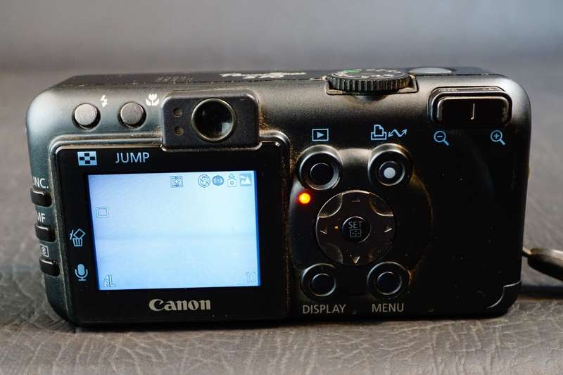 Canon PowerShot S70 7.1MP Compact Digital Camera **Good Condition**