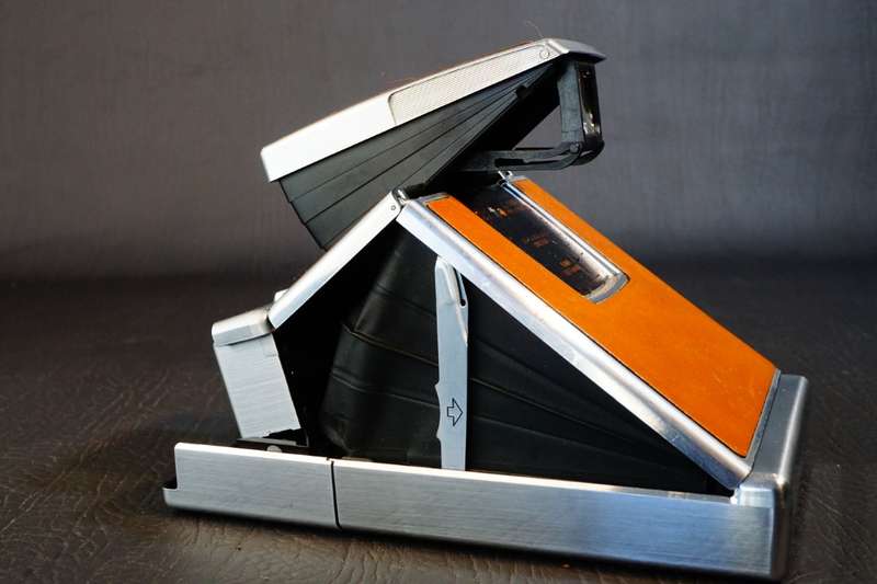 Polaroid SX-70 Land Camera Instant Film Camera with Leather Carry Case **Great Condition**