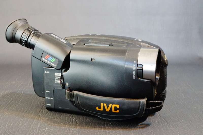 JVC GR-AX528E Video Movie Handycam Camcorder Camera VHS-C Tape Format **Great Condition**