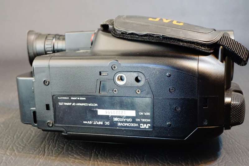 JVC GR-AX528E Video Movie Handycam Camcorder Camera VHS-C Tape Format **Great Condition**