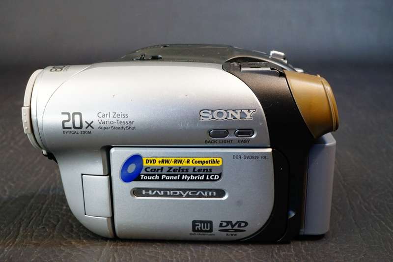 Sony Handycam Camera DCR-DVD408E with DVD-R Disk **Great Condition**