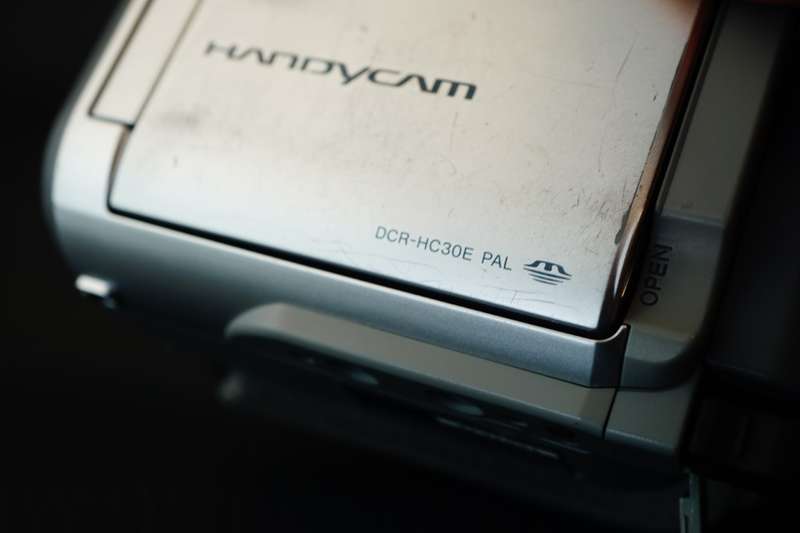 Sony DCR-HC30E MiniDv Mini Dv Camera Stereo Camcorder **Good Condition**