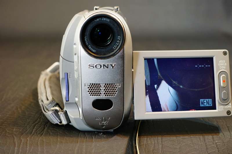 Sony DCR-HC30E MiniDv Mini Dv Camera Stereo Camcorder **Good Condition**