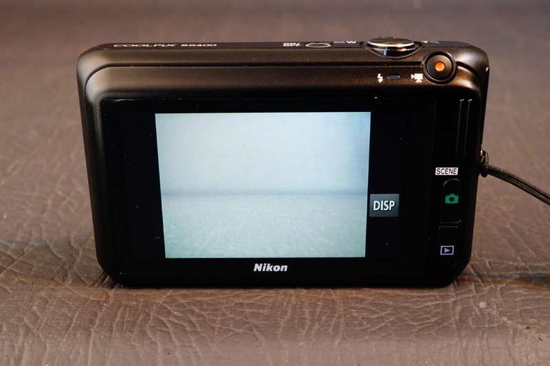Nikon Coolpix S6400 16MP Digital Camera with Touch Screen  **Excellent Condition**