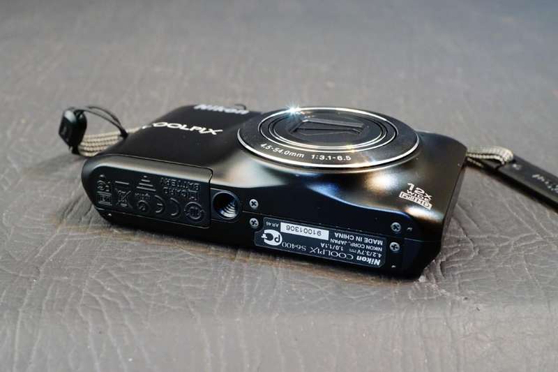 Nikon Coolpix S6400 16MP Digital Camera with Touch Screen  **Excellent Condition**