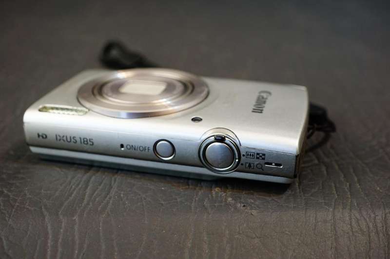 Canon IXUS 185 Compact Digital Camera 20MP 8X Optical Zoom **Great Condition**