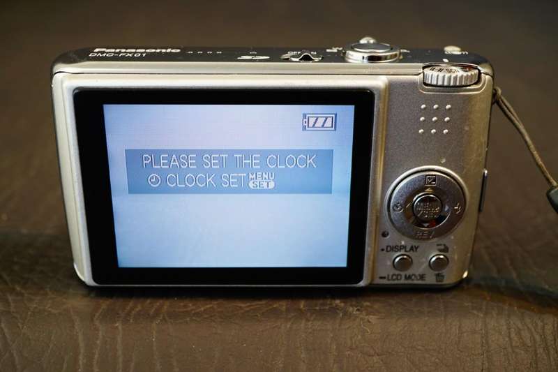 Panasonic LUMIX DMC-FX01 6.0MP Compact Digital Camera **Good Condition, Well Used**