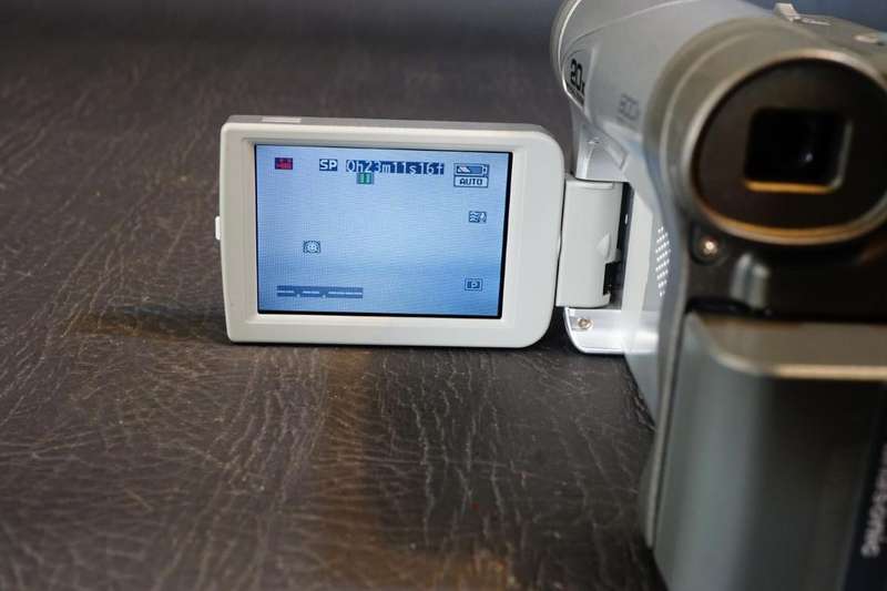 Panasonic NV-GS6 Mini DV Video Camcorder with 20 X Optical Zoom **Great Condition**