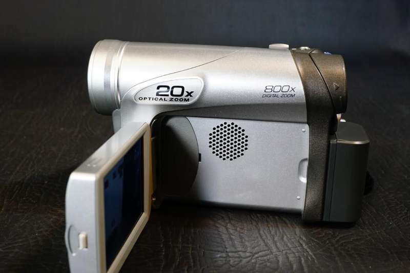 Panasonic NV-GS6 Mini DV Video Camcorder with 20 X Optical Zoom **Great Condition**