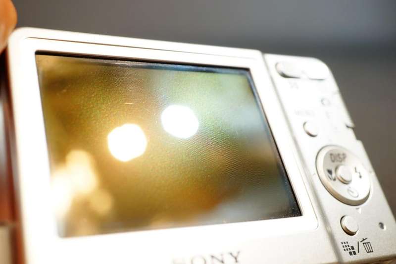 Sony Cyber-Shot DSC-S930 10.1MP Digital Camera & 1GB Sony Card uses AA Batteries **Great Condition**