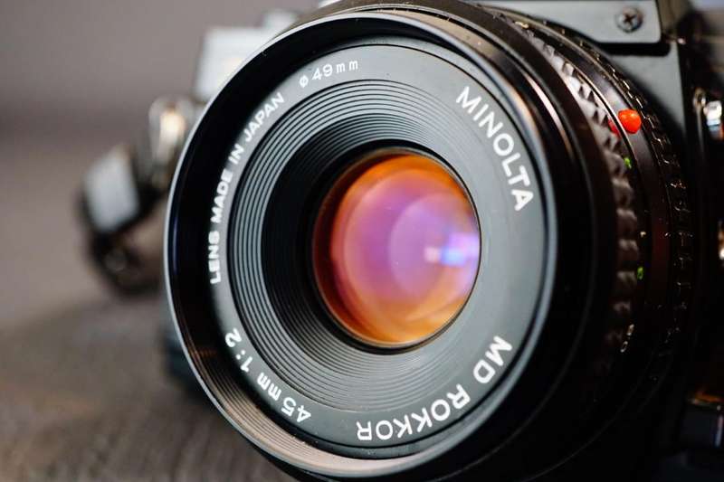 Minolta X700 35mm SLR Camera with MD Rokkor 45mm F2 Pancake Lens  **Great Condition**