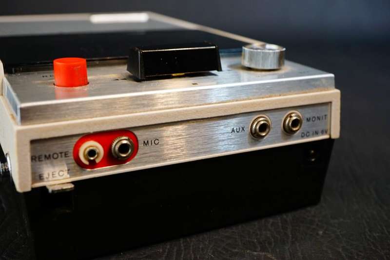 Vintage Sony TC-12 Tapecorder Cassette Corder Tokyo Japan in Micro Case **Excellent Condition**