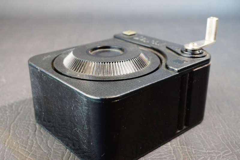 LPL Dayroll Deluxe Bulk Film Loader for 35mm film  **Good Condition, Loaded with Expired Film**