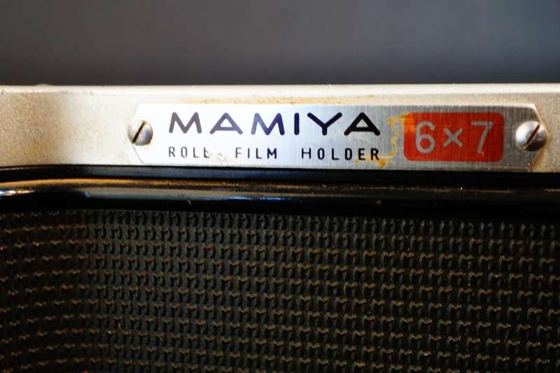 Mamiya 6x7 Roll Film Back Holder for Universal Press Super 23 **Good Condition**