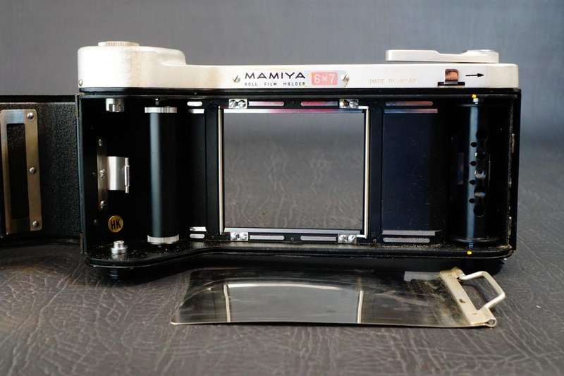 Mamiya 6x7 Roll Film Back Holder for Universal Press Super 23 **Good Condition**