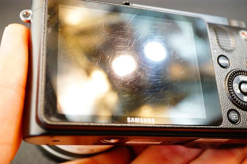 Samsung NX NX1100 20.3MP Mirrorless Digital Camera with 18-55mm OIS Lens  **Great Condition**
