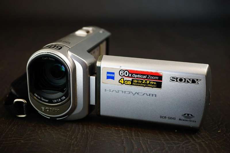 Sony Handycam DCR-SX40 Camcorder Digital Video Camera Recorder **Good Condition**