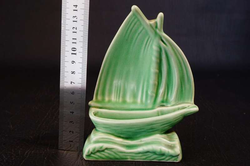 Sylvac Pottery Model No 1393 Green Sailing Boat / Yacht Posy Holder **Great Condition**