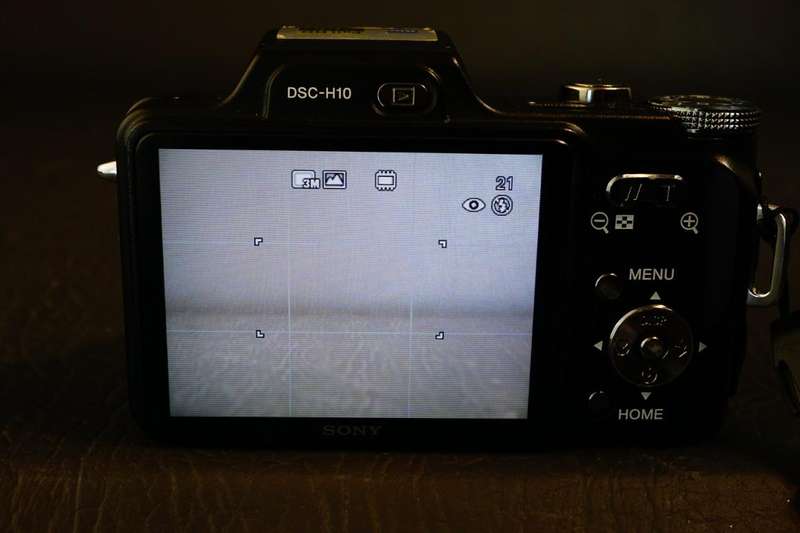 Sony Cyber-Shot DSC-H10 8.1MP Digital Camera with 10x Optical Zoom **Good Condition**