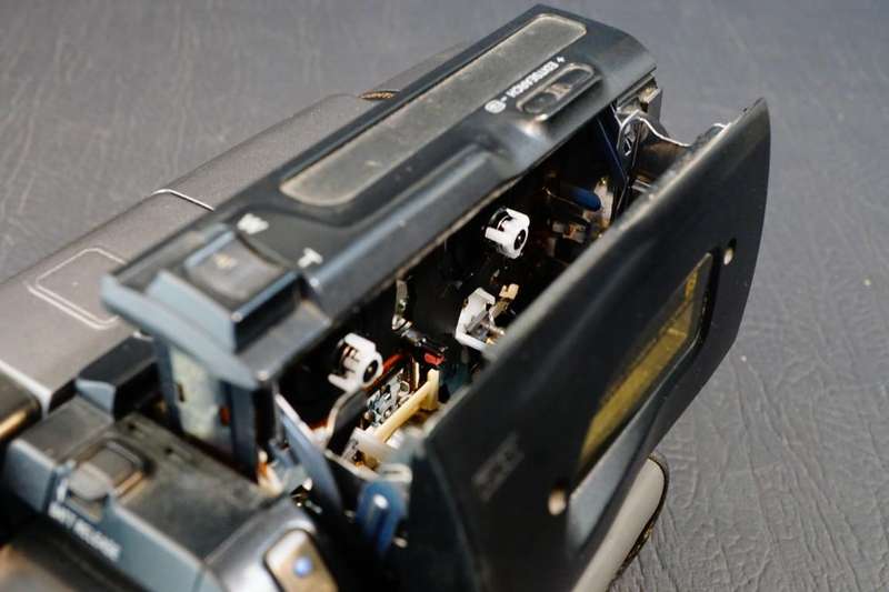 Sony CCD-TRV35E Hi8 Tape Digital Video Camera HANDYCAM Camcorder with Nightshot  **Good Condition**