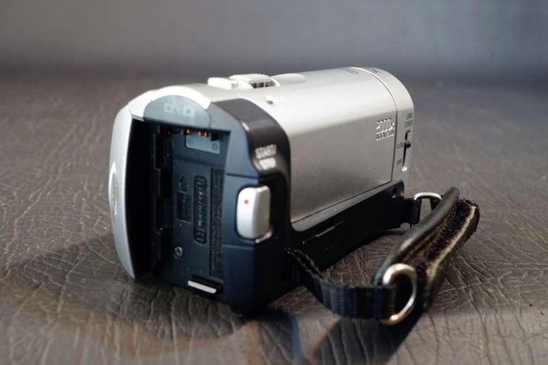 Sony Handycam DCR-SX40 Camcorder Digital Video Camera Recorder **Spares or Repair**