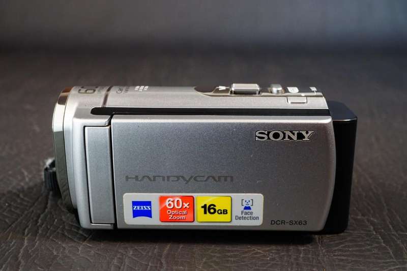 Sony Handycam DCR-SX63 Digital Video Camcorder HDD 16 GB **Great Condition**