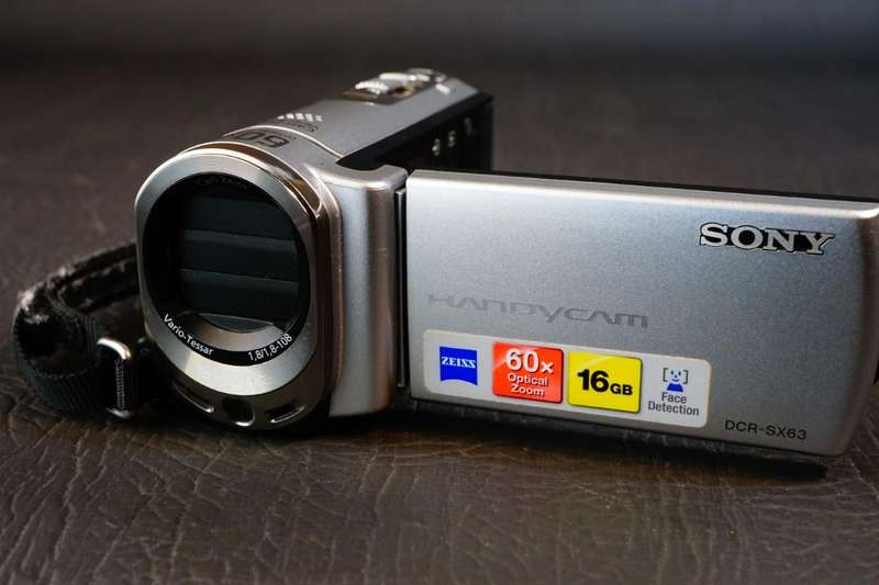 Sony Handycam DCR-SX63 Digital Video Camcorder HDD 16 GB **Great Condition**