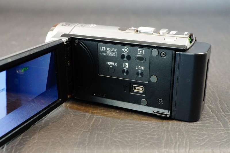 Sony Handycam DCR-SX63 Digital Video Camcorder HDD 16 GB **Great Condition**