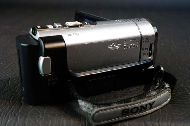 Sony Handycam DCR-SX63 Digital Video Camcorder HDD 16 GB **Great Condition**