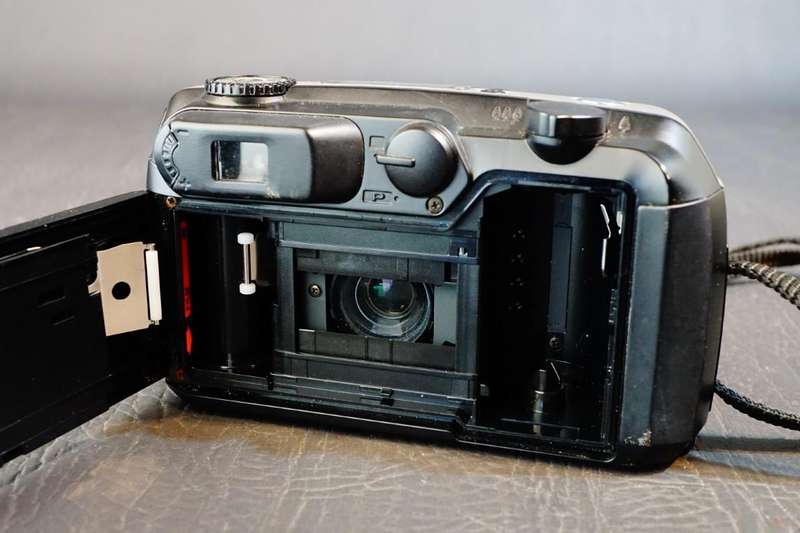 Pentax Espio 160 35mm Point and Shoot AF Film Camera with 38-160mm Zoom Lens **Great Condition**
