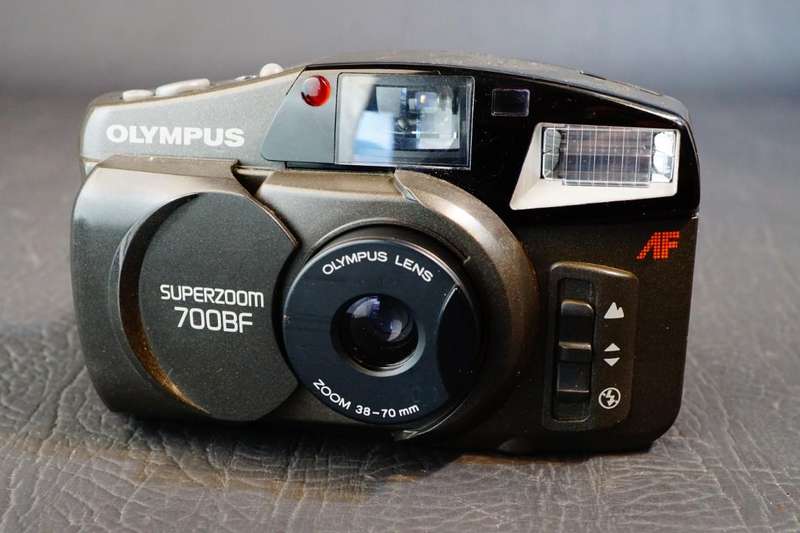 Olympus SuperZoom 700BF 35mm Film Point & Shoot Zoom 38-70mm Zoom Lens **Good Condition**