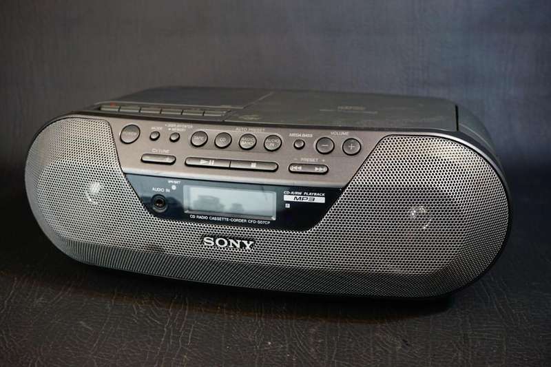 Sony CFD-S07CP CD Radio Cassette-Corder Boombox **Great Condition**