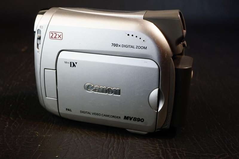 Canon MV890 MiniDv Mini Dv Camera Camcorder **Great Condition**