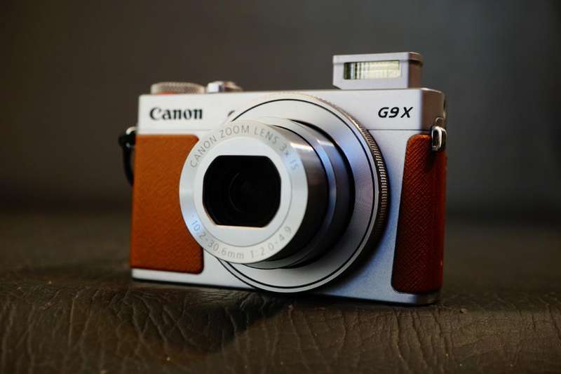 Canon PowerShot G9 X Mark II 20.1 MP Compact Digital Camera  **Excellent Condition**