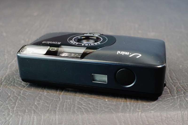 **Rare** Konica U-Mini BF 35mm Point and Shoot Film Camera with it's Clear Case **Great Condition**