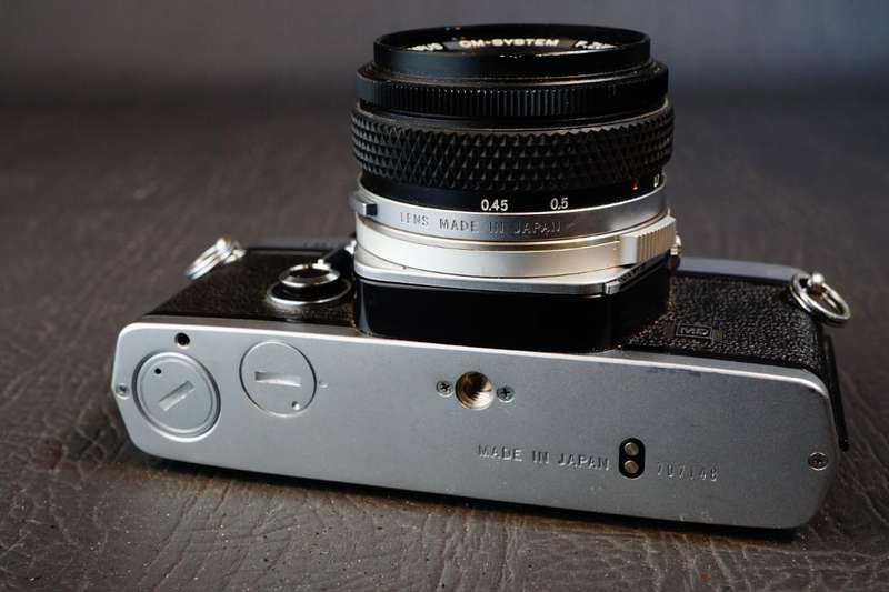 Olympus OM2 35mm SLR Camera with Olympus Zuiko 50mm F1.8 Lens  **Great Condition**