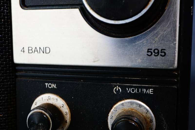 Philips 595 4-Band 90AL595 /95 Radio Receiver **Good Condition**