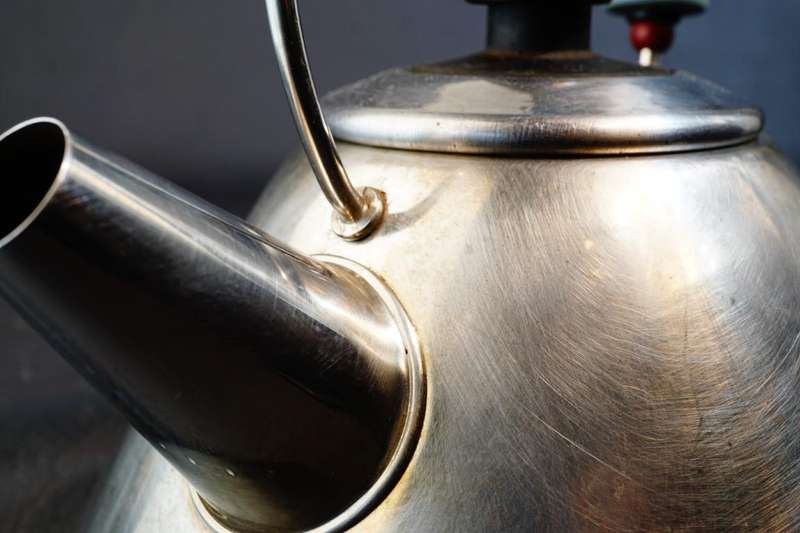 Alessi Stove Top Tea Kettle Inox 18/10 w Blue Handle Designed by Michael Graves **Good Condition**