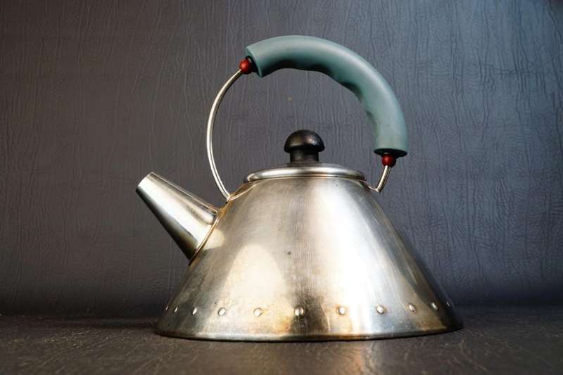 Alessi Stove Top Tea Kettle Inox 18/10 w Blue Handle Designed by Michael Graves **Good Condition**