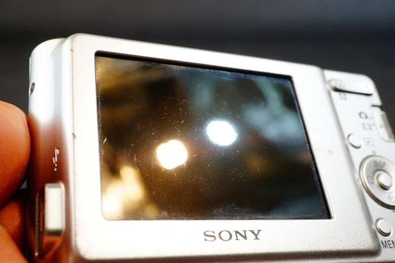 Sony Cyber-shot DSC-S1900 10.1MP Compact Digital Camera uses AA Batteries **Good Condition**