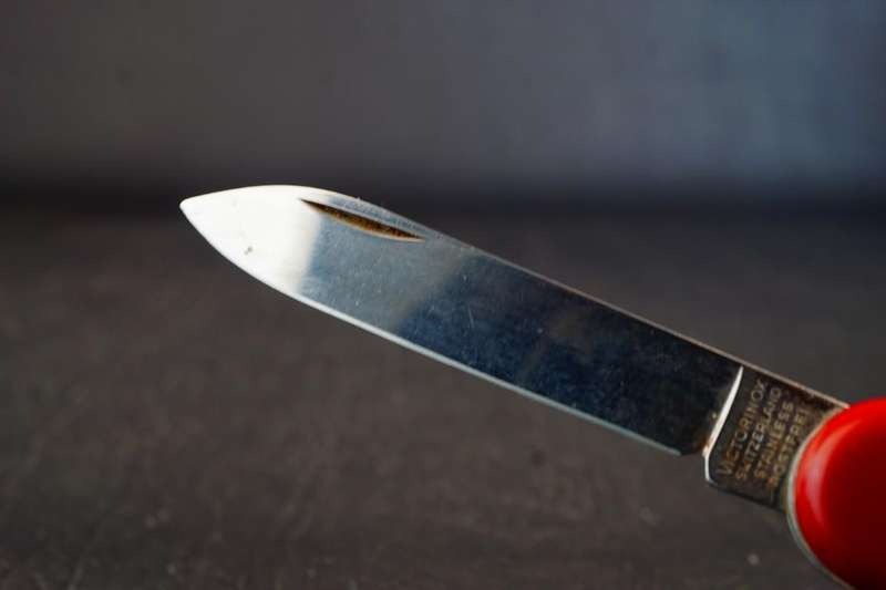 Vintage SWISS ARMY Victorinox Officier Suisse Pocket Knife 6 Tools Red **Good Condition**