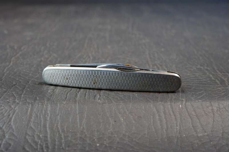 Vintage IXL George Wostenholm, 2 blade Gentleman's Knife **Good Condition**